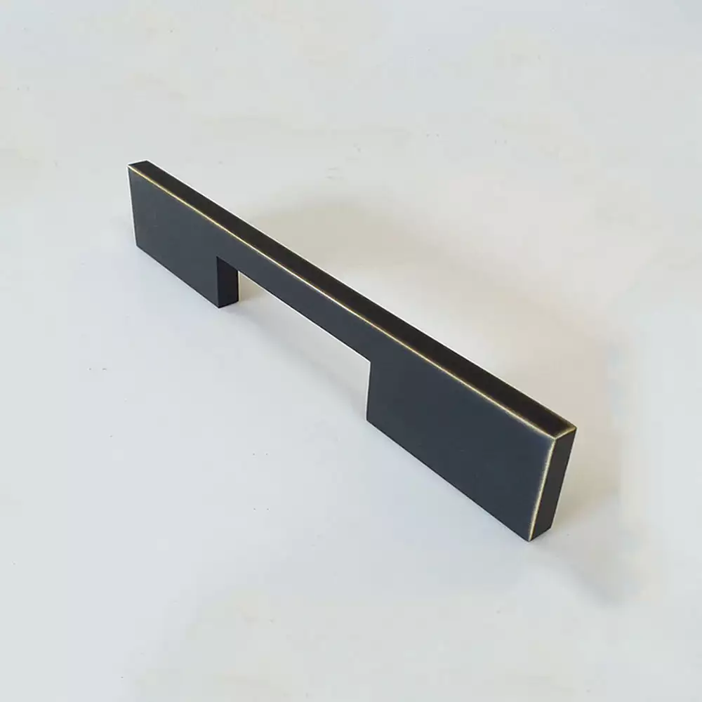 Tunes CH-10008 Wardrobe Handle (Antique Brass) - 576 mm