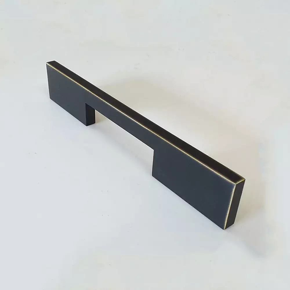 Tunes CH-10008 Wardrobe Handle (Antique Brass) - 896 mm