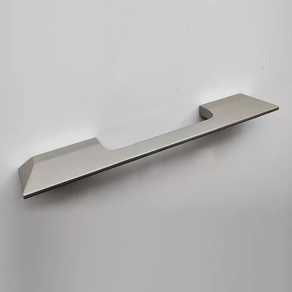 Tunes Cabinet Handle Interior Fittings, Matt Silver Satin, Size - 224 mm - CH-10012