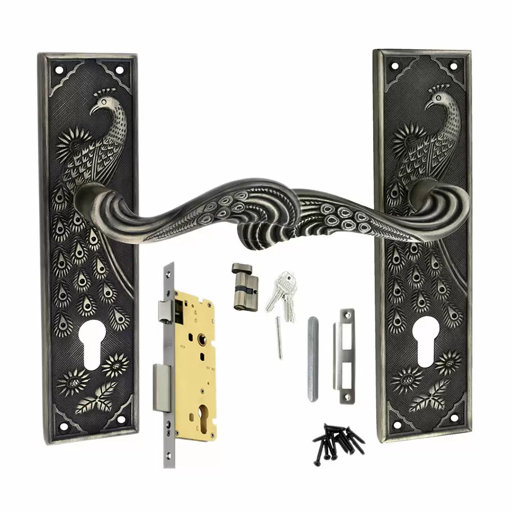 Atom Locks MH-MAYUR-OSK70-BA Brass Handle on Plate Door Handleset With Lock Body and Keys (Brass Antique)