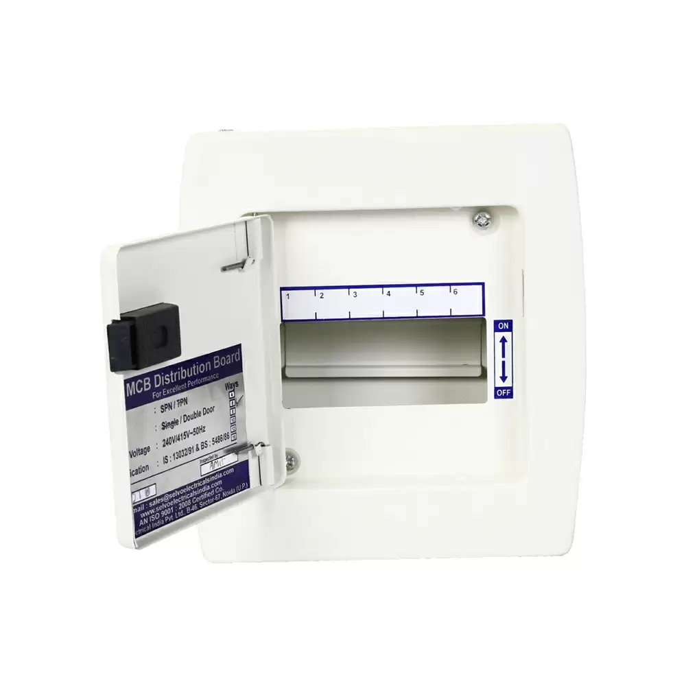 Selvo 6 Way Double Door Distribution Board (SPN), GSELSPN11028 - White