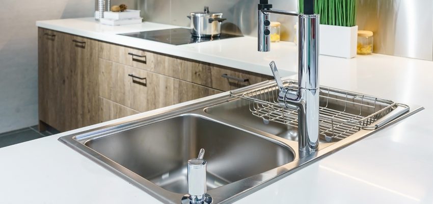 A Guide To Choosing The Right Kitchen Sink For Your Home | McCoy Mart