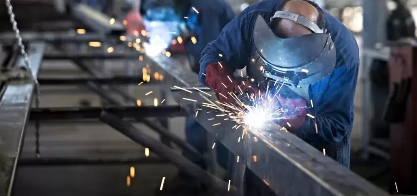 Choosing the Right Steel Fabricator: Factors to Consider