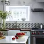 How to Decorate a Small Kitchen