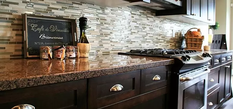 Kitchen backsplash