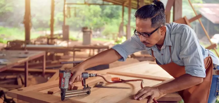 The Top 10 Benefits Of Hiring A Professional Carpenter