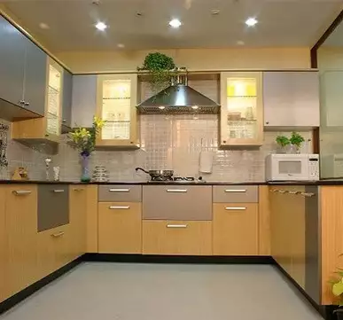 Wooden Laminated Kitchen Design