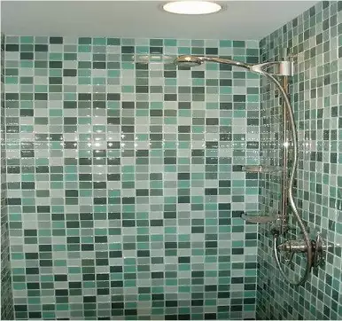 Glass bathroom tile design