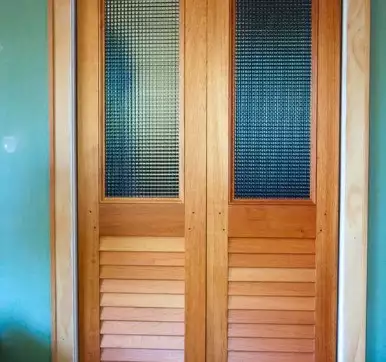 Solid Pine Wood Louvered Door