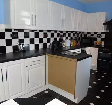 Black and White Combo Kitchen Wall Tiles Design