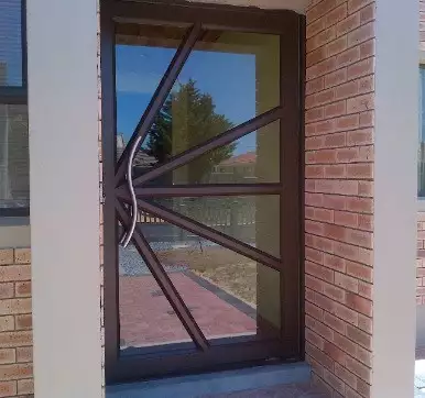 Spectacular Aluminium Pivot Doors