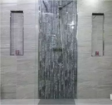 Slate bathroom tile