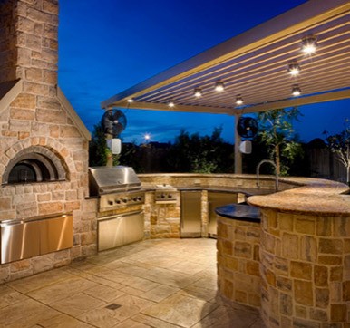 Outdoor kitchen design with Strategic Lighting