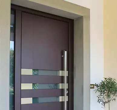 Modern Sunmica door design