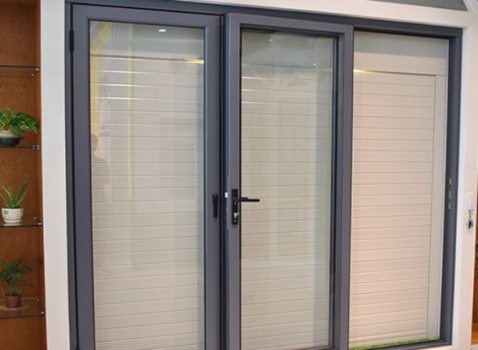 Aluminium Sliding Doors by ARYA ALUMINIUM